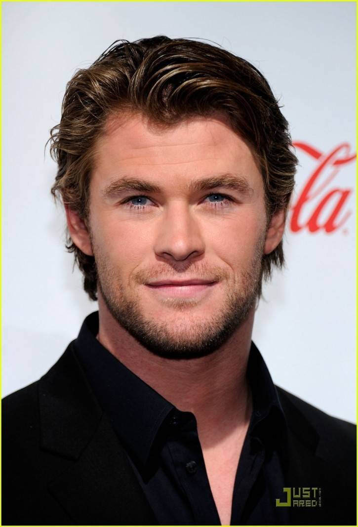 Chris Hemsworth Ryan Bertroche And Lots Of Other Boys Daily Squirt