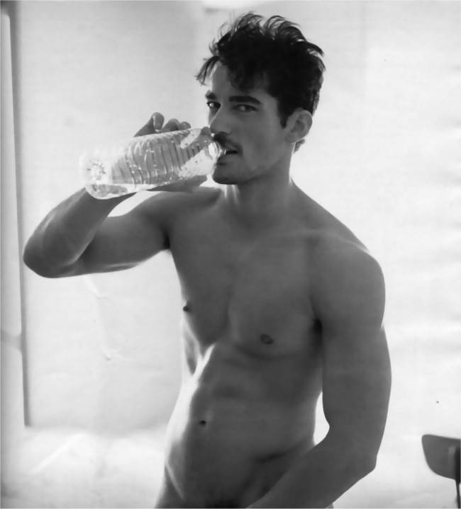 Model Of The Day David Gandy By Dolce And Gabbana Daily Squirt 3013