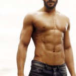 Joe-Manganiello-shirtless-for-Cosmopolitan-4