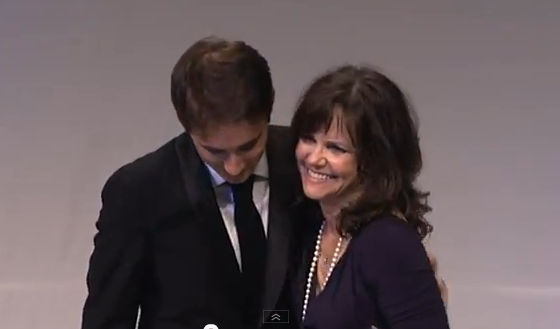 Sally Field Receives HRC’s Ally For Equality Award, Delivers Emotional Speech On Gay Son Sam