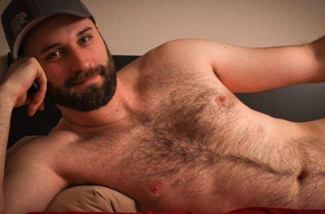 hairy men cum Gay eating