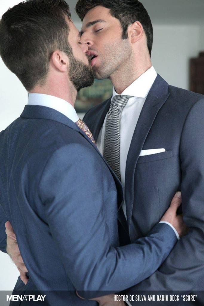 men_at_play-hector_de_silva_dario_beck_5_42076_17_01-03-2016-683x1024