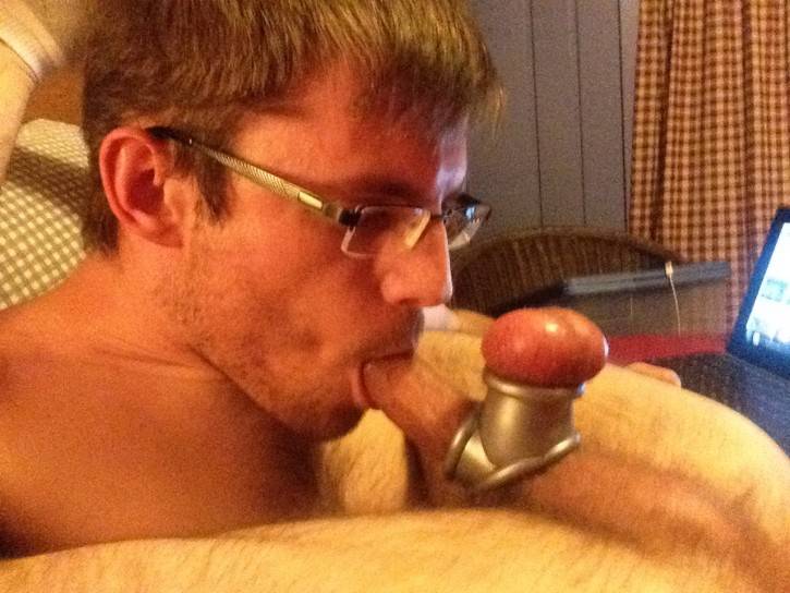 Geek Sucking His Own Cock