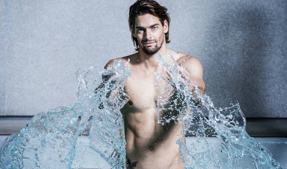 10 Sexy Swimmers We Want to Stroke