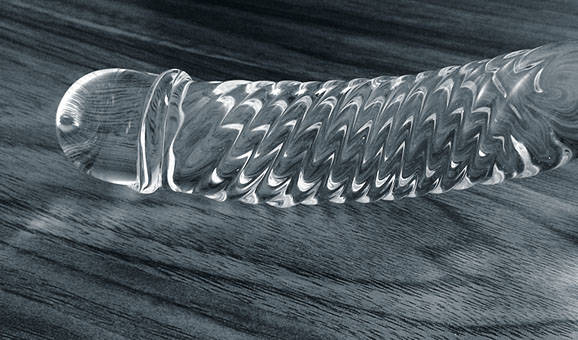 Which Dildo Should You Buy?