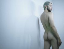 Apri Nude
