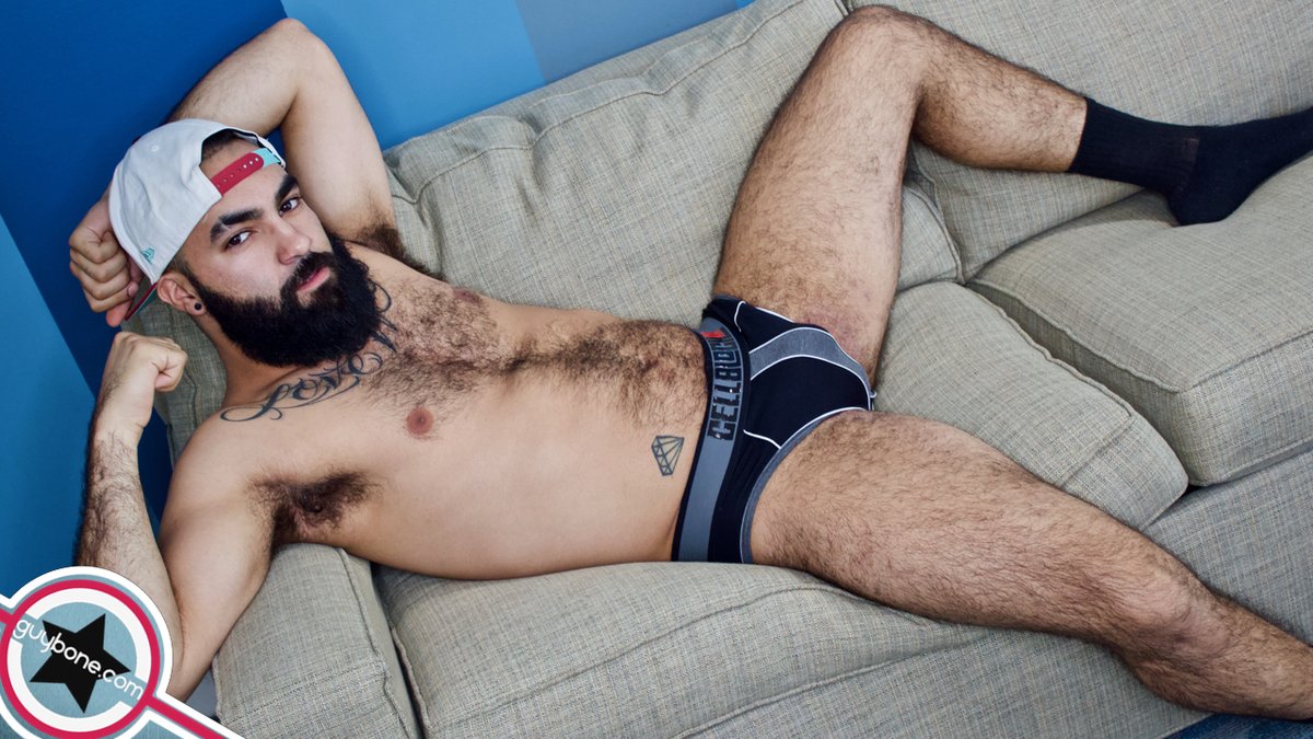 JUST A LITTLE TASTE OF SUPER FURRY ZADDY @GUYBONE…