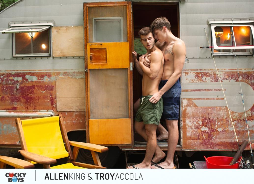 The Joys Of Summer… Troy Accola & Allen King Hang Out @ COCKYBOYS…