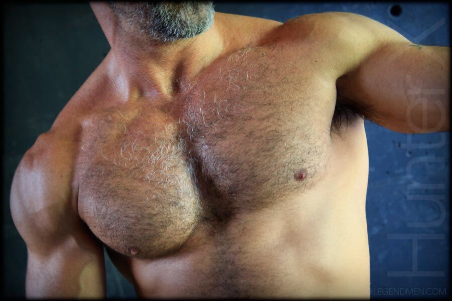 JUST A LITTLE TASTE OF MUSCLE DADDY  Hunter Xavier…