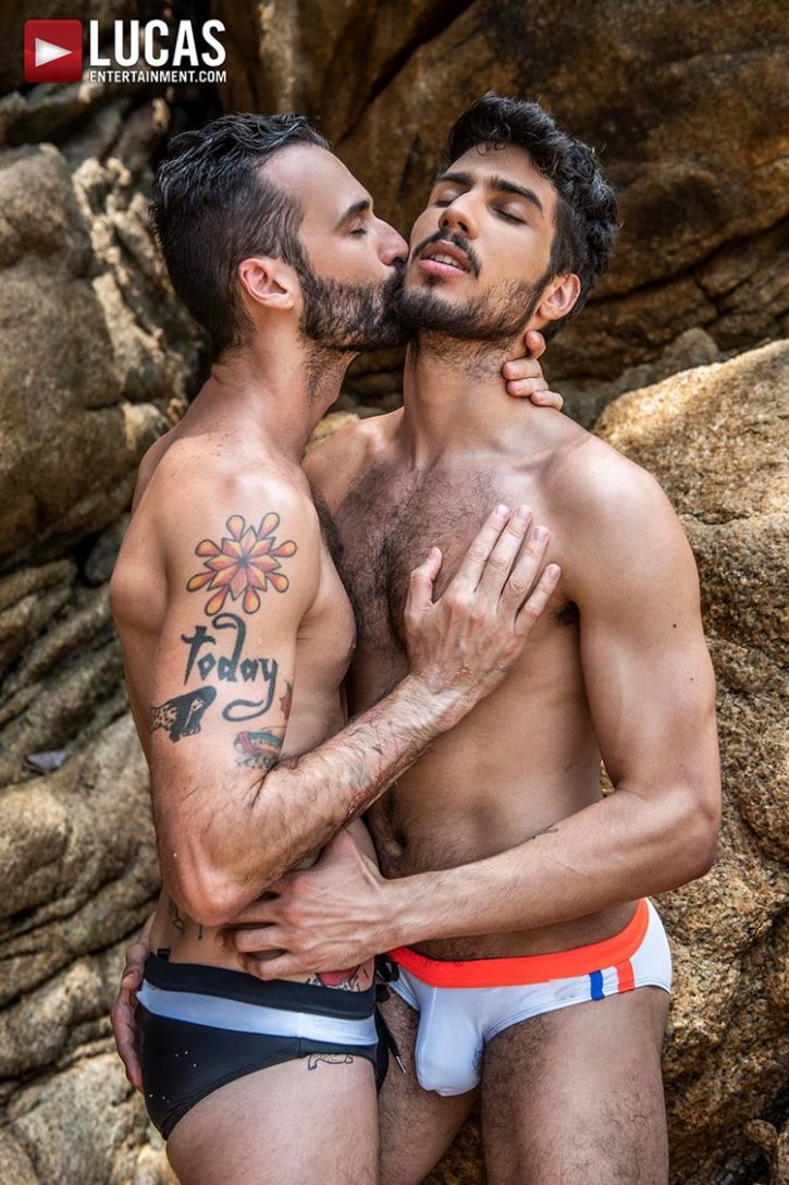 Pietro Siren Bottoms For Paulo Saint On The Beach Daily Squirt