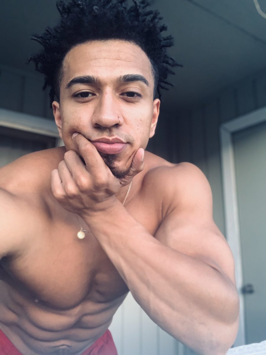 MODEL OF THE DAY: SHAWN RAYMOND | Daily Squirt