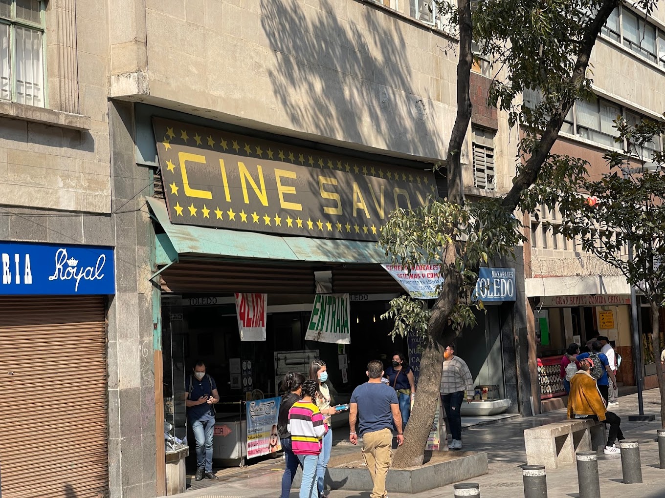 Discover the Gay Cruising Hookup and Porn Theater in Mexico City: Cine SAVOY