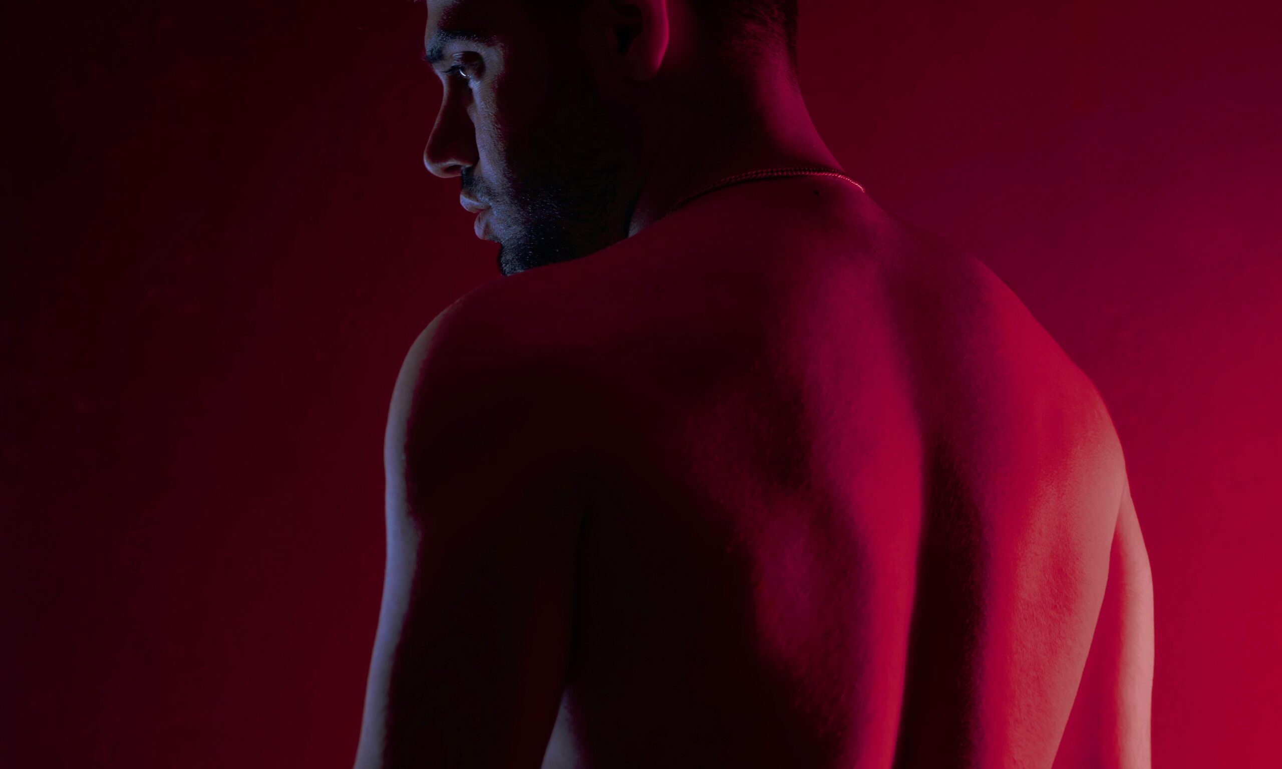 How Do I Navigate My First Darkroom at a Cruising Club?